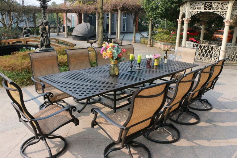 Image 1 of Aluminum 10 person outdoor dining set