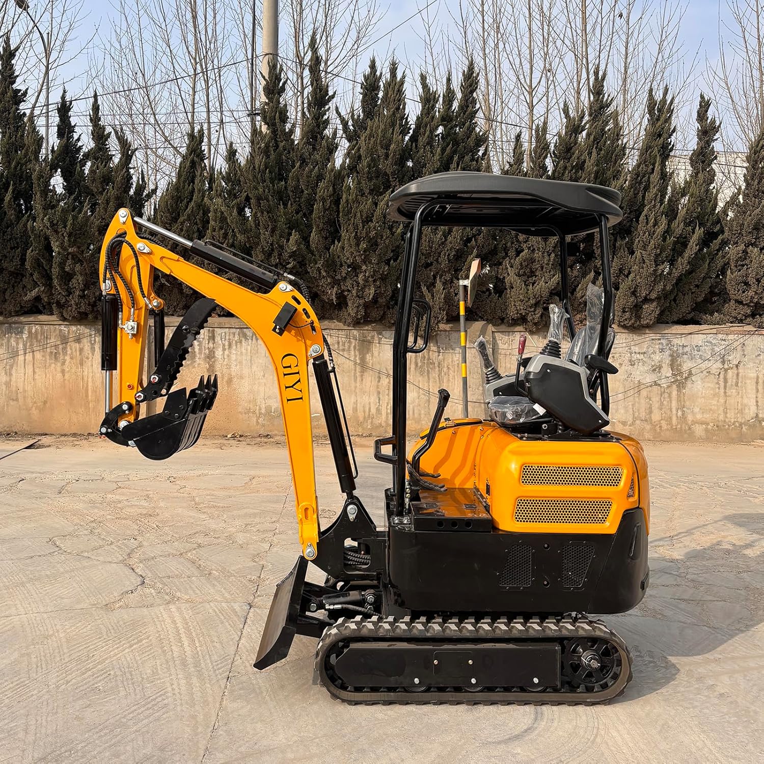 GIYI 2 ton mini excavator,should I buy a GIYI mini excavator,GIYI 2 ton excavator pros cons,best 2 ton mini excavator for landscaping,GIYI mini excavator worth buying,compact excavator for home use performance testing and real-world results