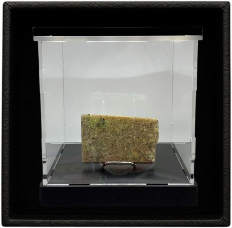 Image 1 of Louisiana opal light box worth it