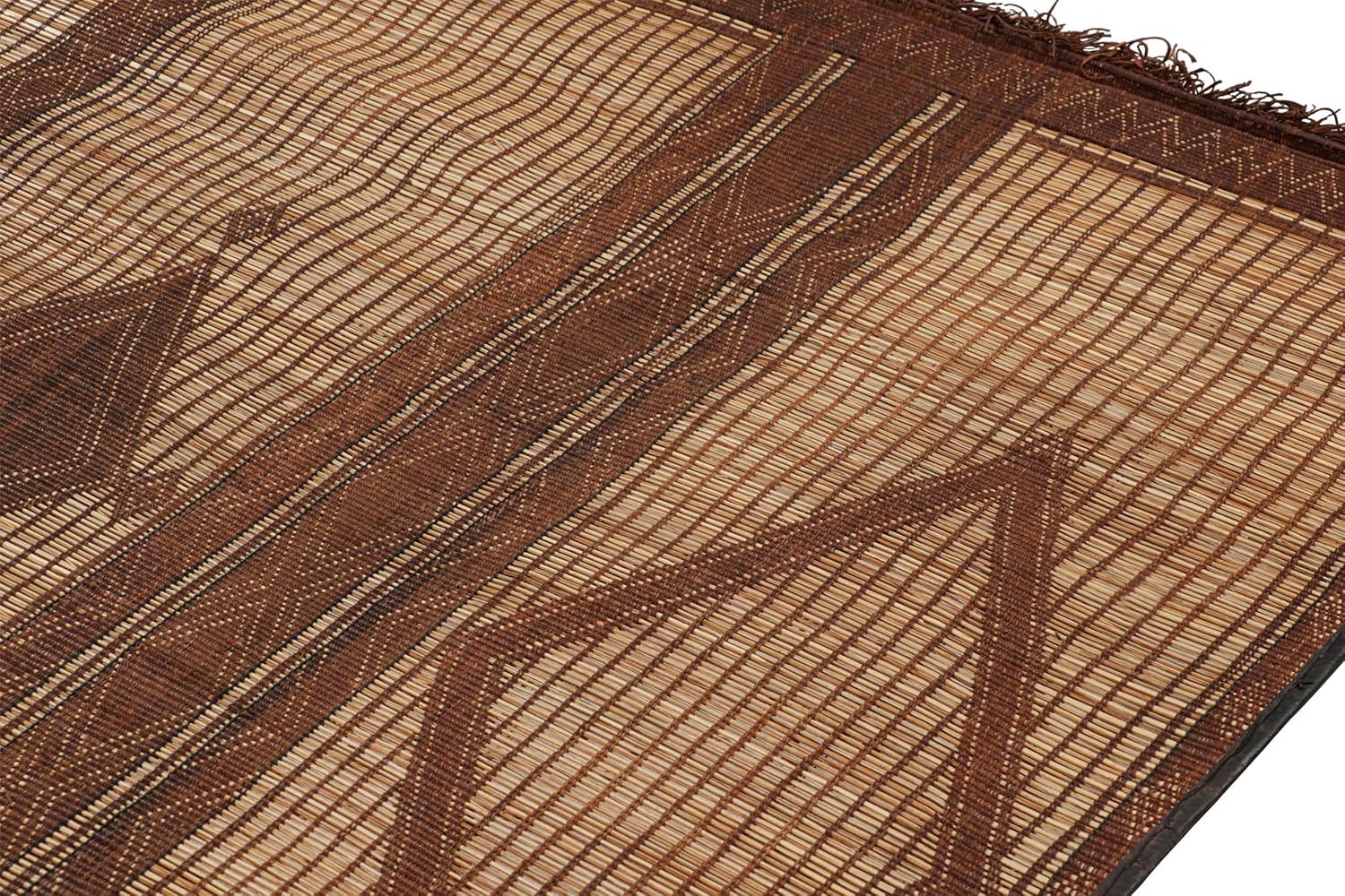 Rug & Kilim Tuareg mat worth buying,should I buy a Tuareg mat,Rug & Kilim oversized mat pros cons,vintage Tuareg mat vs alternatives,best oversized Moroccan floor covering,Rug & Kilim Tuareg mat honest assessment unboxing and complete package contents