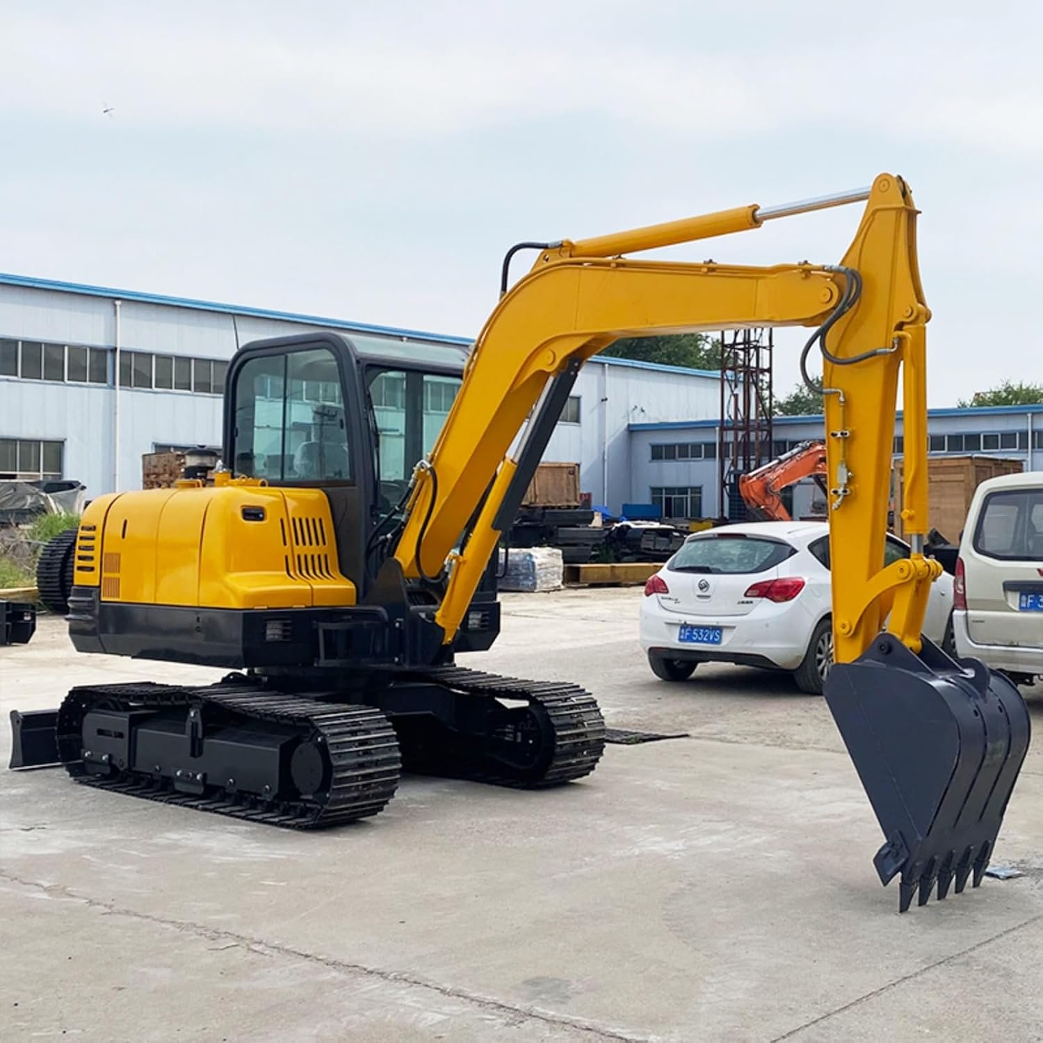 best hydraulic mini excavator,hydraulic mini excavator worth buying,mini excavator pros cons,tracked excavator vs alternatives,should I buy a mini excavator,best compact excavator for trenching - detailed features and technical specifications