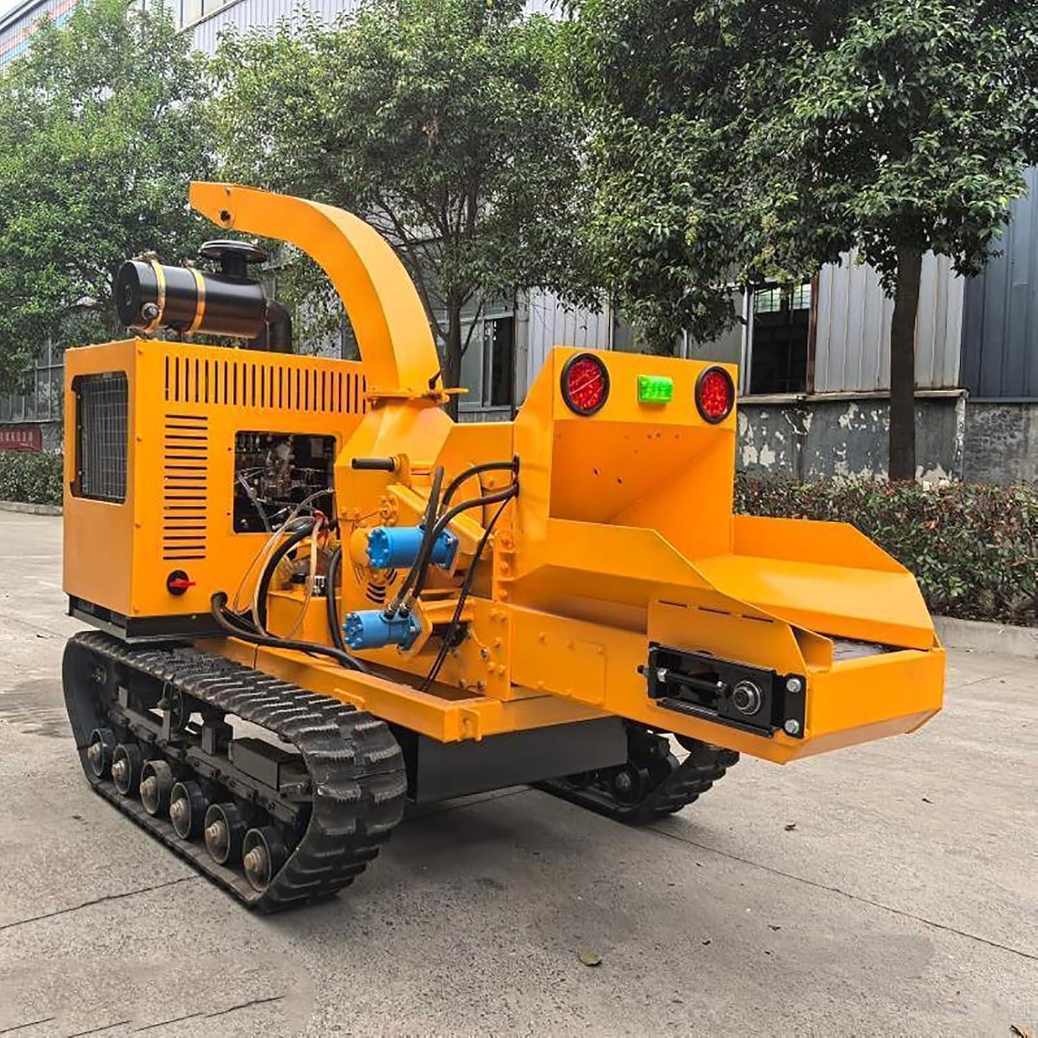 buy tracked wood chipper shredder,professional wood chipper for rough terrain,heavy duty wood chipper for orchards,tracked wood chipper vs towable,best wood shredder machine for forestry,wood chipper worth buying for landscapers performance testing and real-world results
