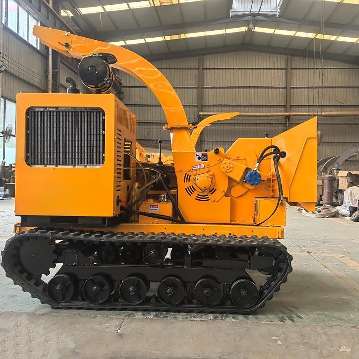 Step-by-step guide for tracked wood chipper shredder pros cons,should I buy a tracked wood chipper,tracked wood chipper vs towable,heavy duty wood chipper for orchards,best rough terrain wood chipper shredder,wood chipper worth buying - complete tutorial